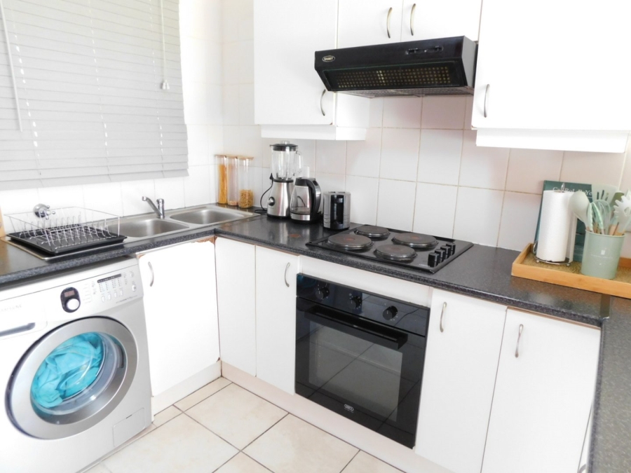 2 Bedroom Property for Sale in Fairview Golf Estate Western Cape